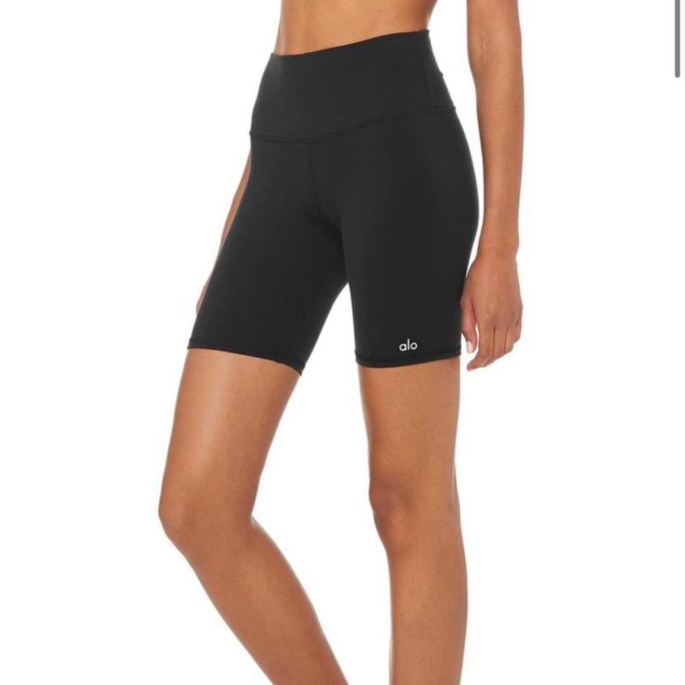 Alo bike shorts
